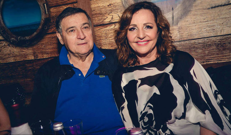 Milutin Mrkonjić i Ana Bekuta stižu na tribinu socijalista