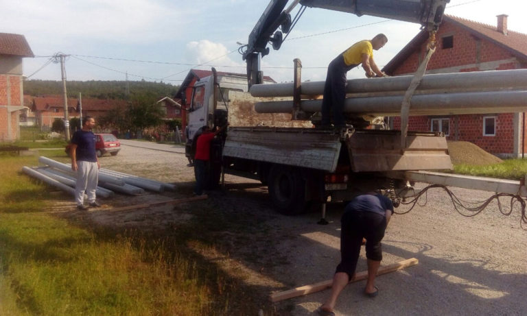 Rasvjeta stiže u tri ulice na Ripištu
