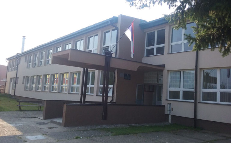 Pet radnih mjesta slobodno u Srednjoškolskom centru “Nikola Tesla”