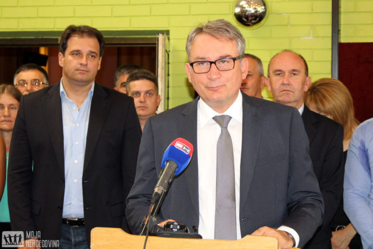 Govedarica predložen za predsjednika SDS-a