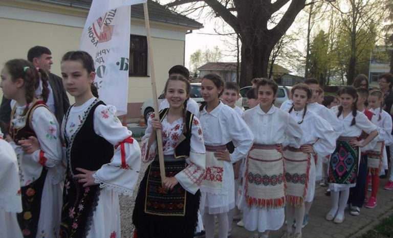 Folklorni ansambl iz Maslovara krenuo put Praga