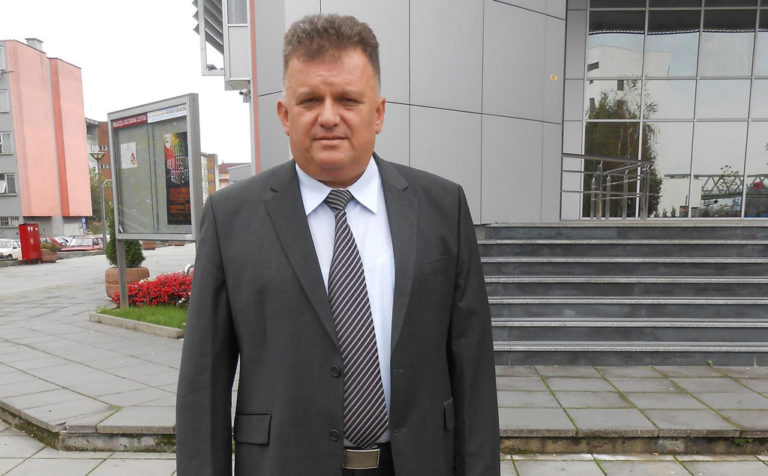 Načelnik sebi skresao platu za 1.500 KM